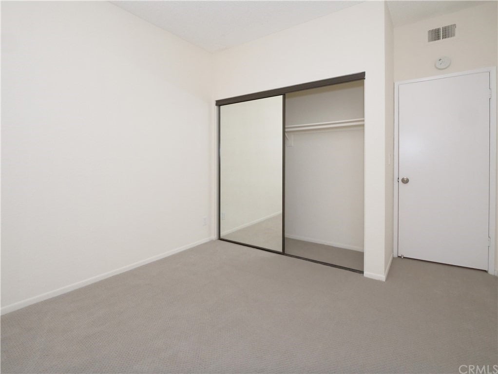 2563 Plaza Del Amo #204
