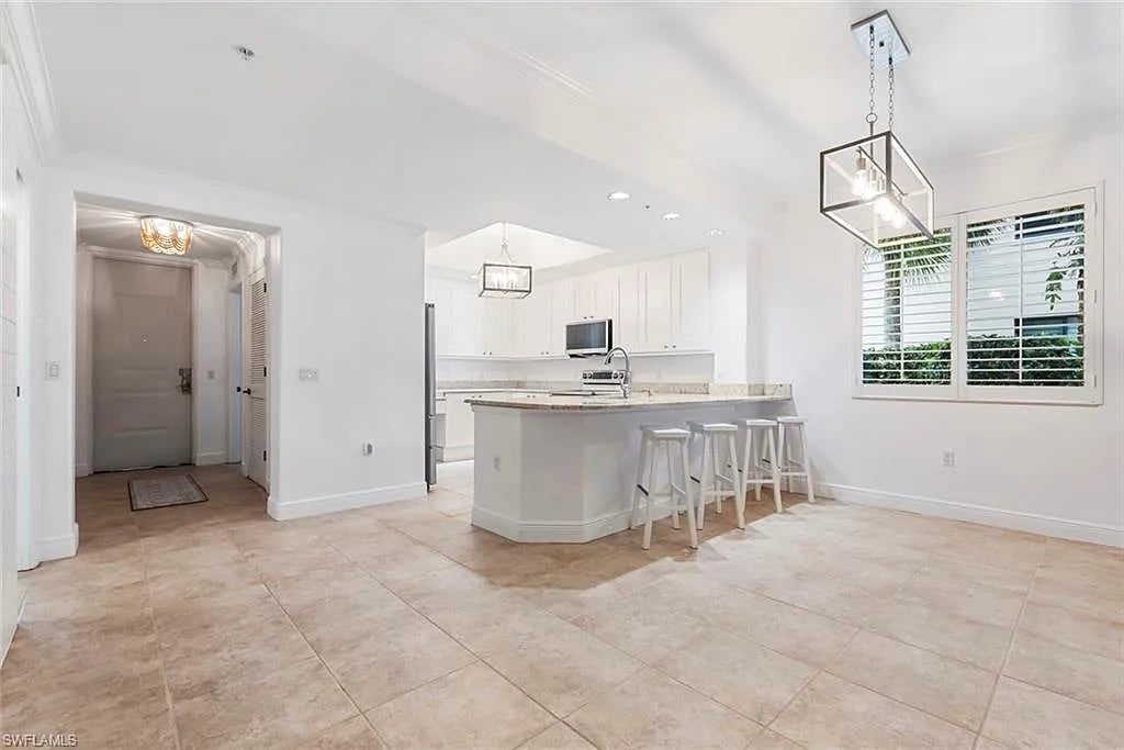 1035 Sandpiper St. #F – 101