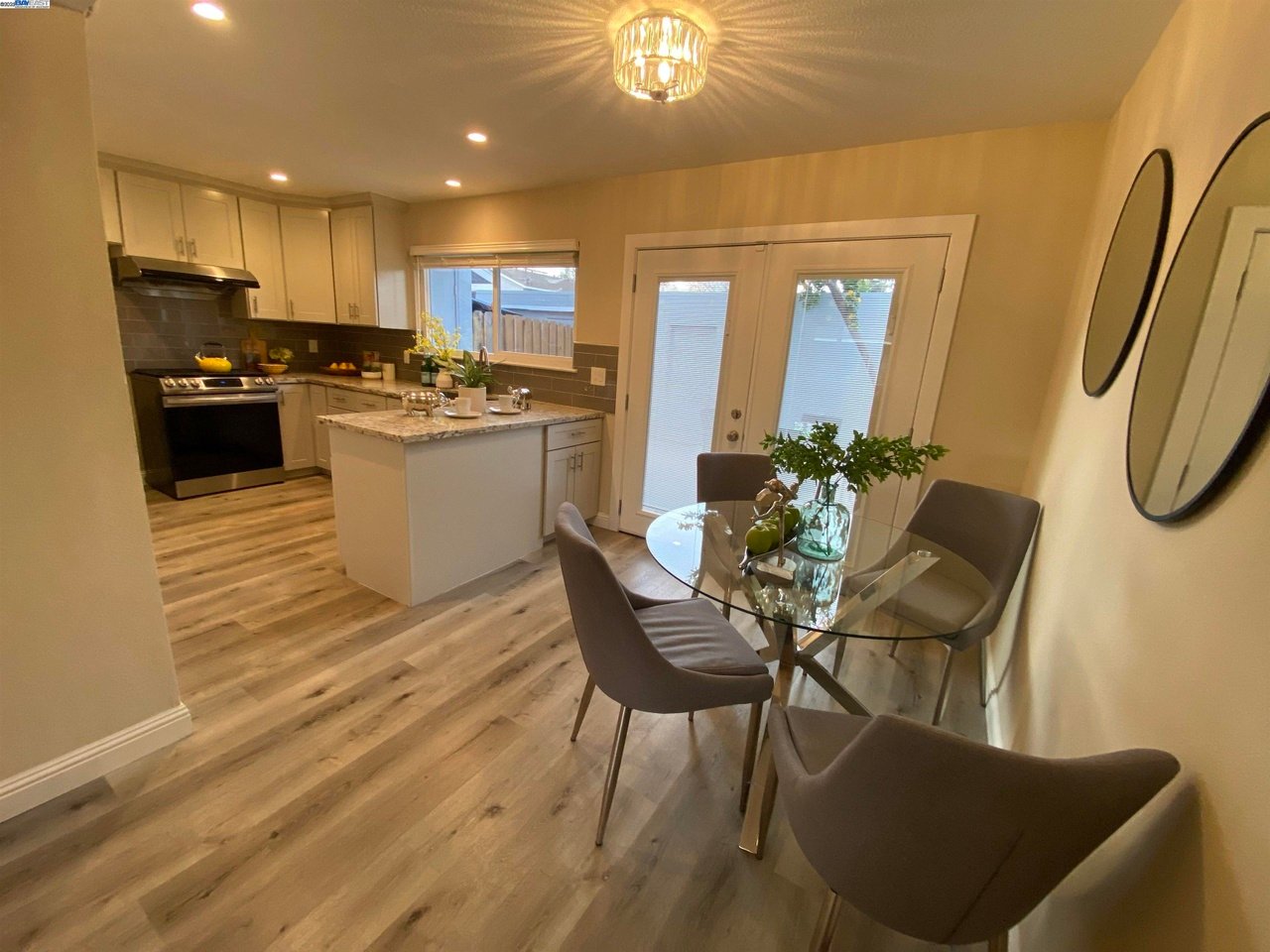 482 Tanfield Ln