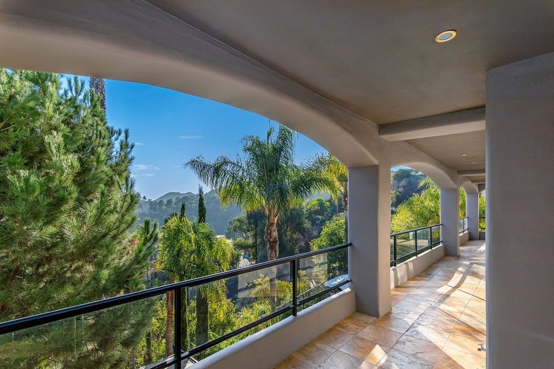 Mulholland Drive, 90068