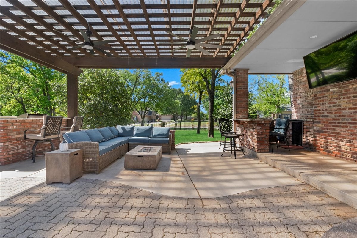 Listing of the Week: 1516 Morning Star in Edmond, Oklahoma - Faircloud - Wyatt Poindexter - The Agency 