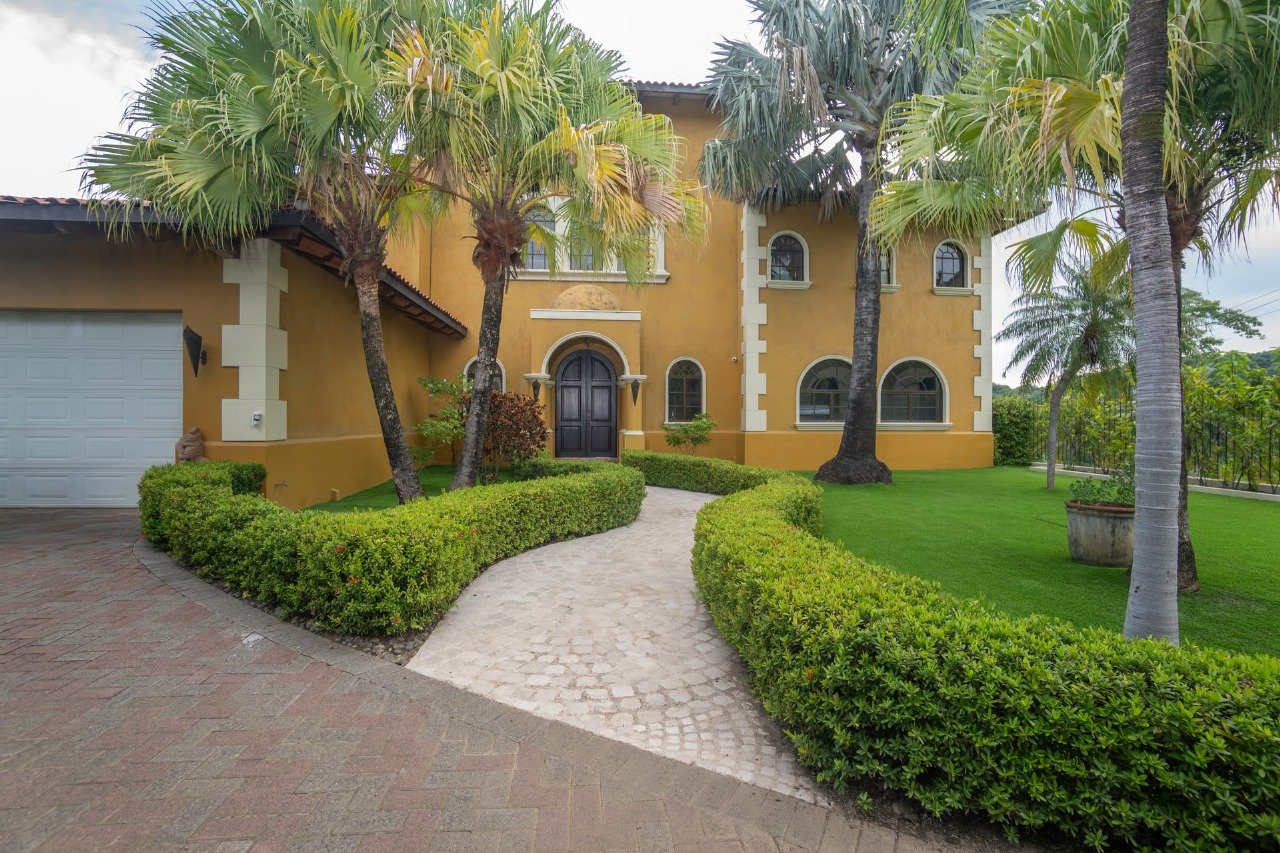 Casa Loro | Luxury Oceanview Estate in Playa Potrero, Costa Rica