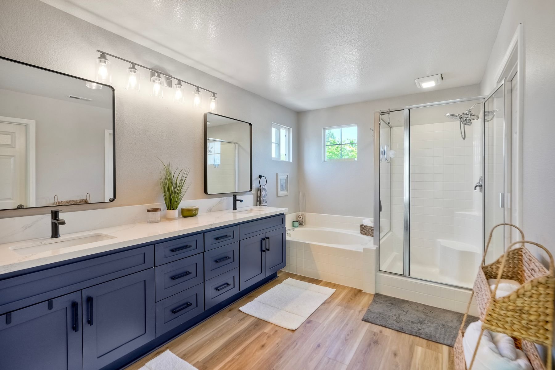 121 Canyon Creek Way