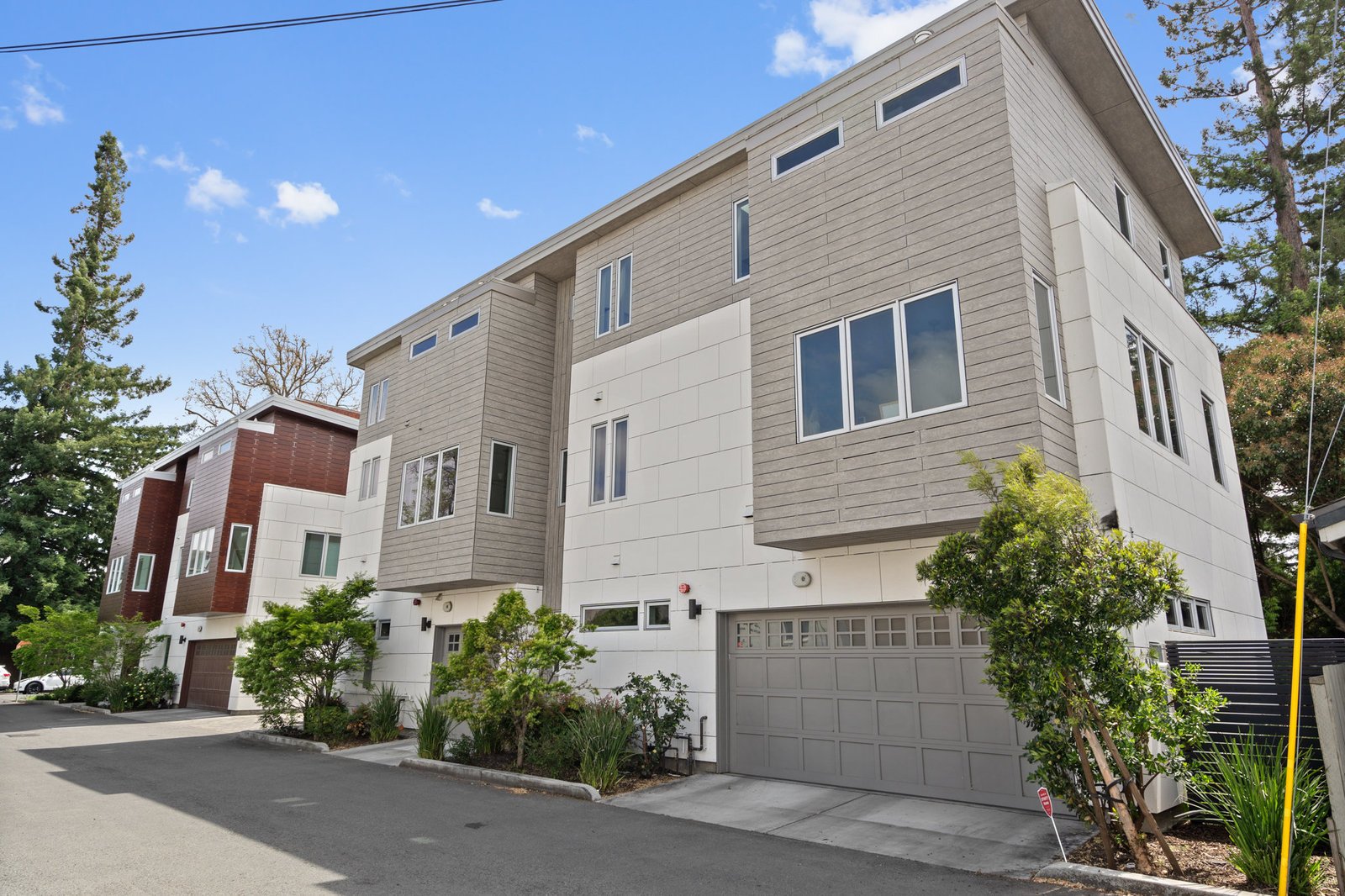 618 College Avenue