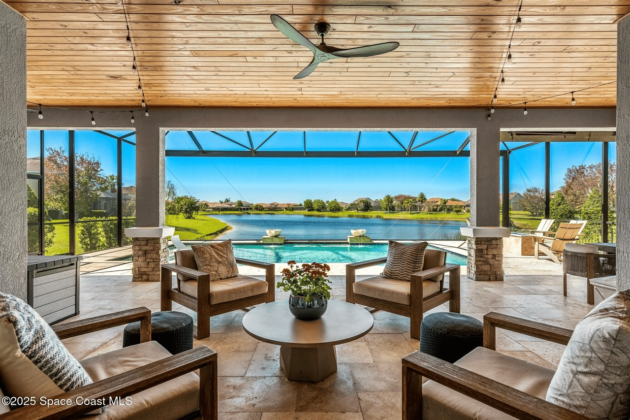3077 Cortona Dr