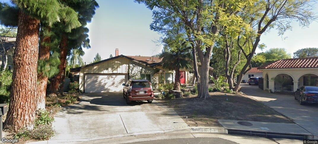 9816 Calvin Ave