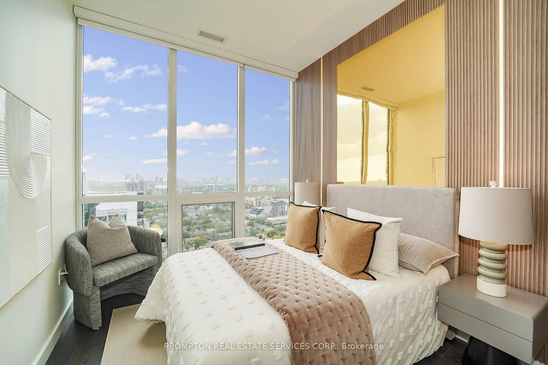 SEASONS CONDOS PENTHOUSE 