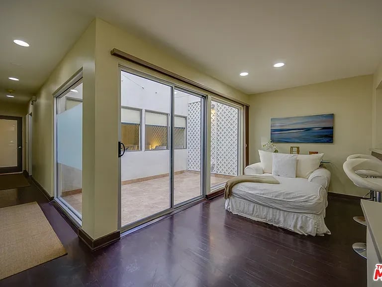 4007 Ocean Front Walk