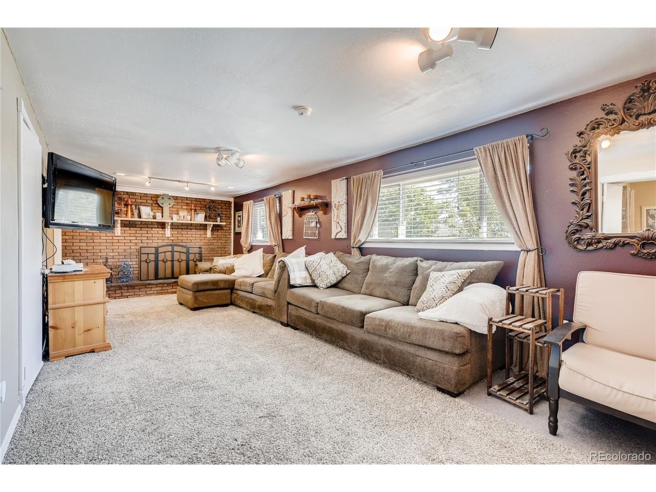 10121 W Lehigh Ave