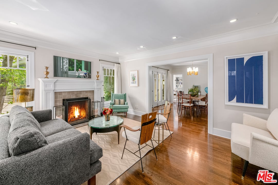 1357 N Orange Grove Ave