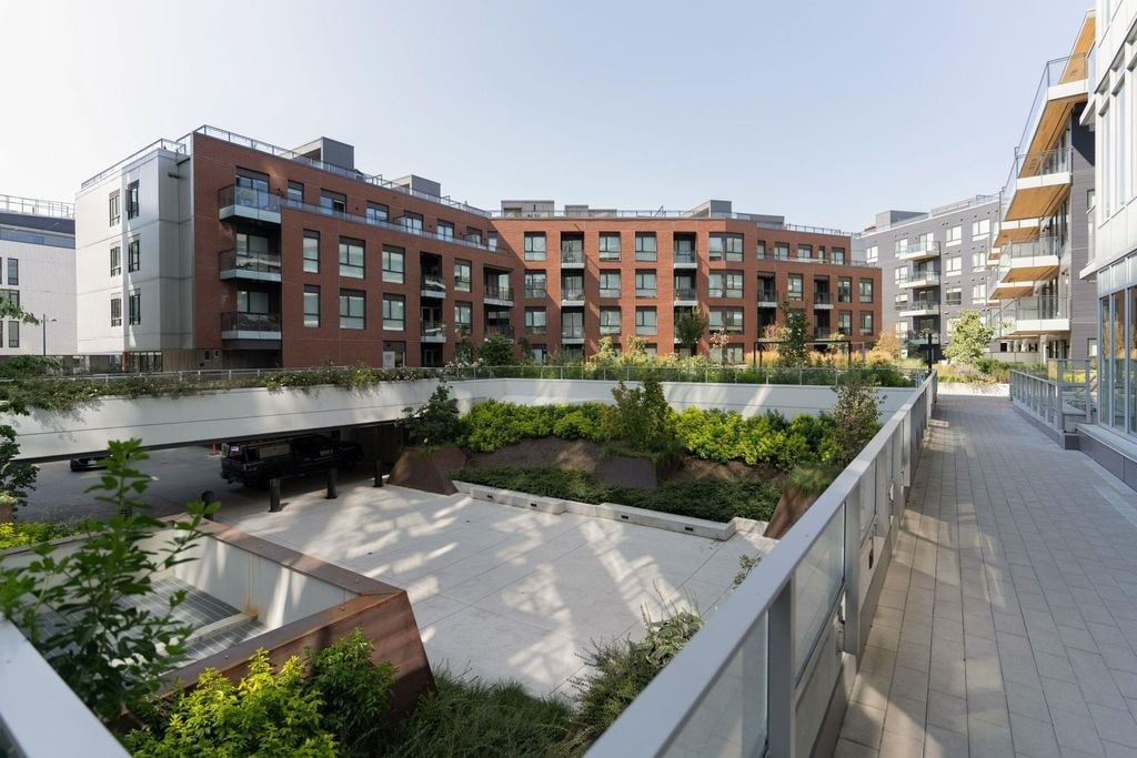 3588 Sawmill Cres, #311