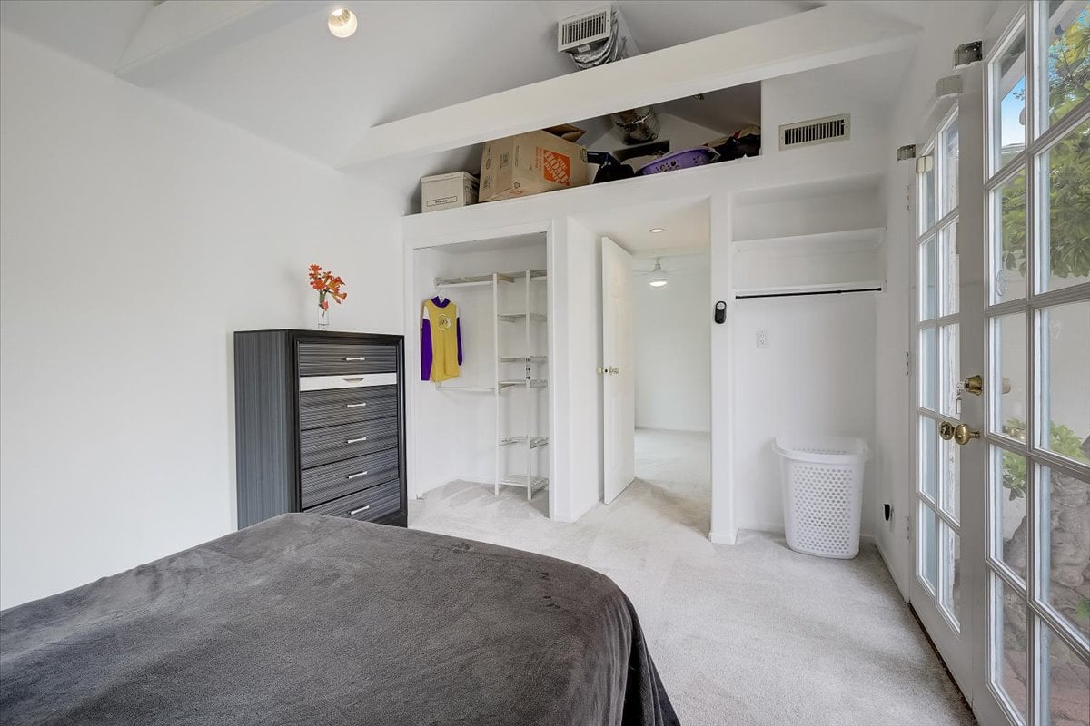 7906 Kittyhawk Ave