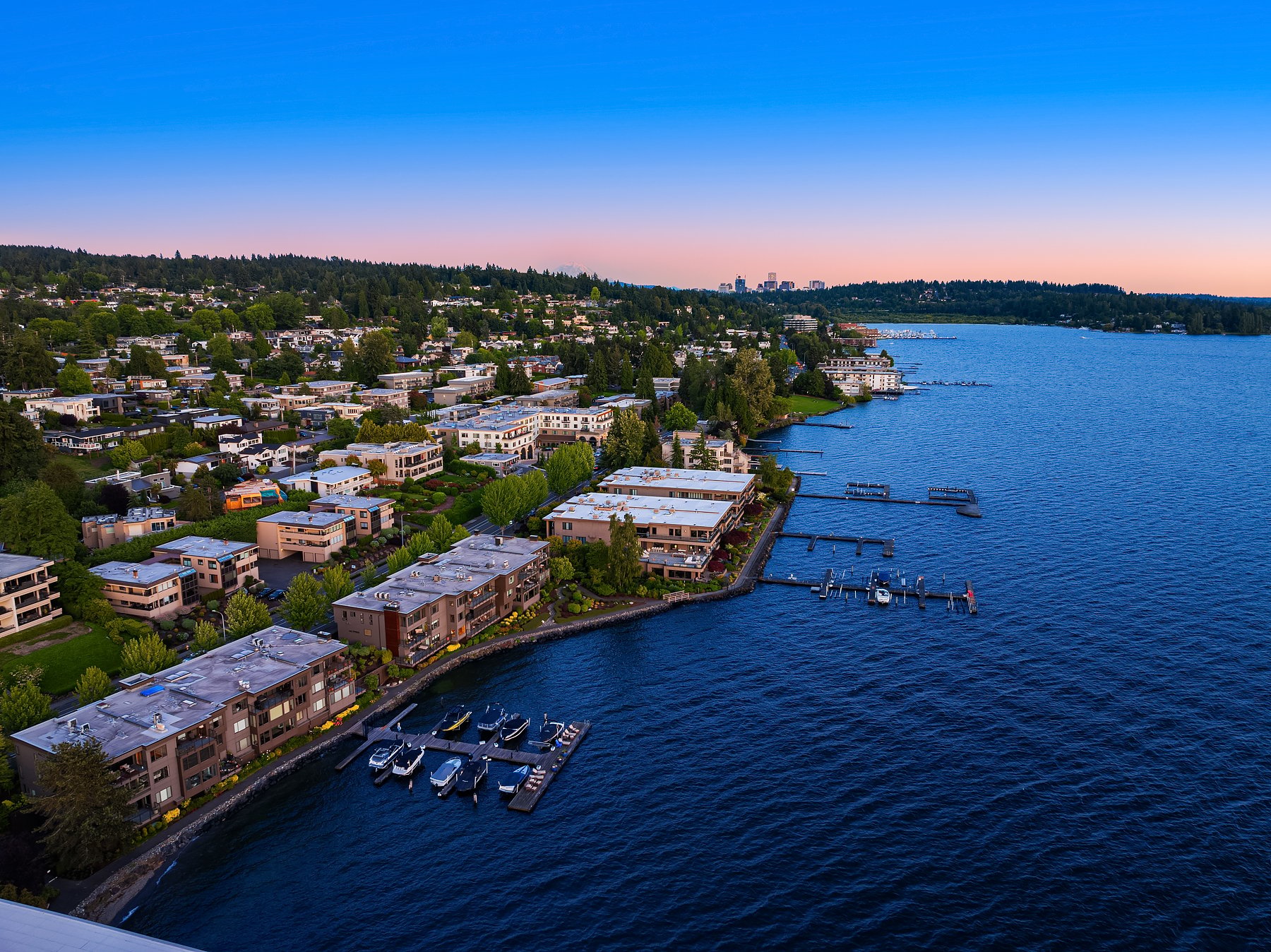 827 Lake Street S Unit: 208