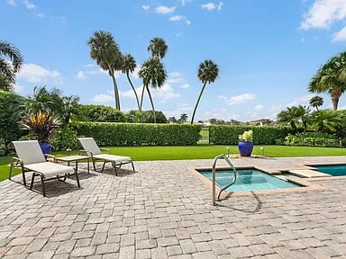 150 Carmela Ct
