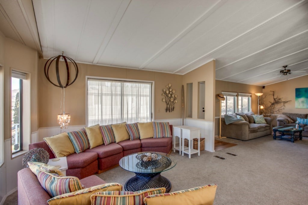 420 W Entiat Dr