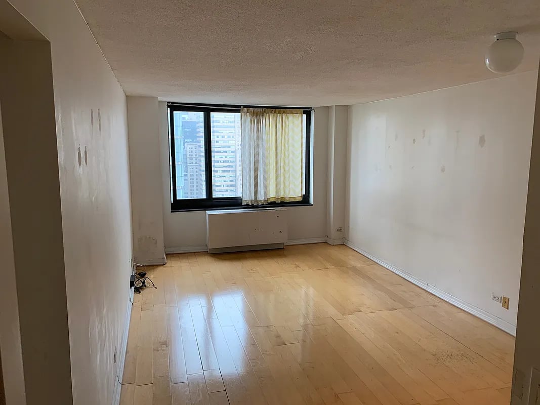 200 Rector Place #33J