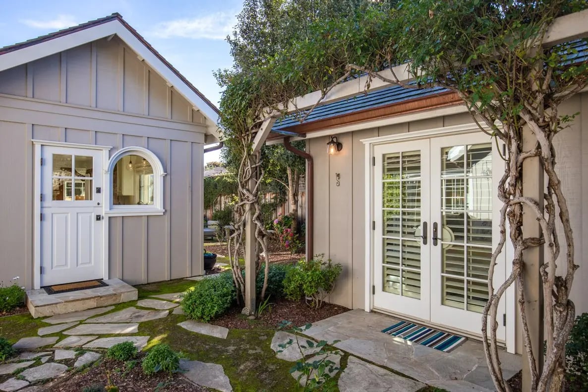 Sea Grass Cottage