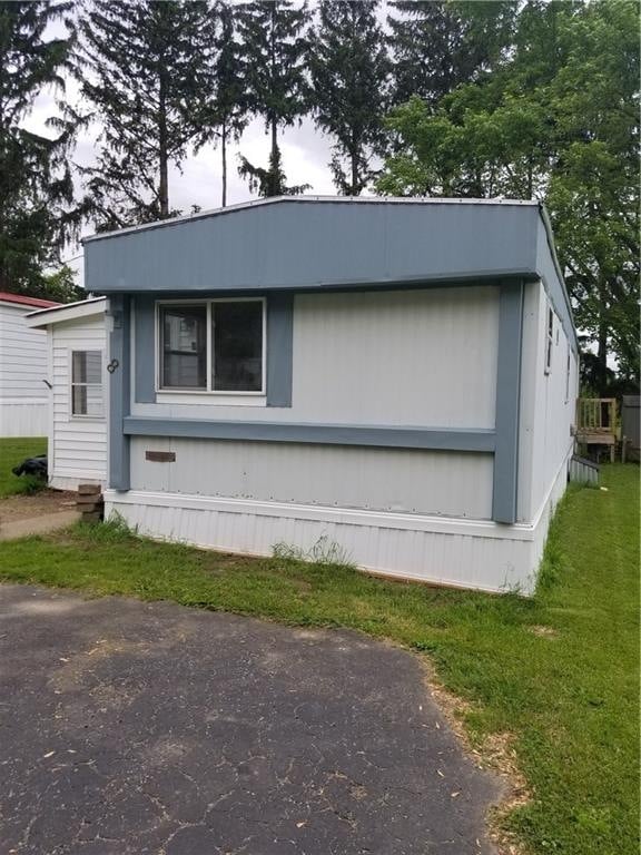 2657 S Townline Rd