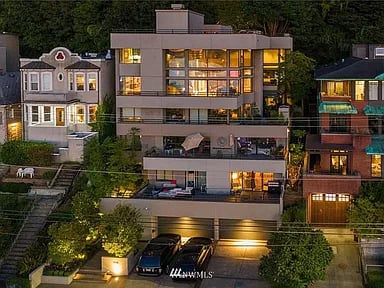 1118 Lakeview Blvd E APT 4