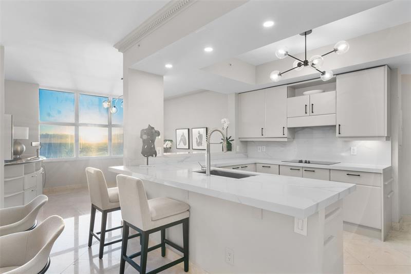 2100 N Ocean Blvd: Unit 18D