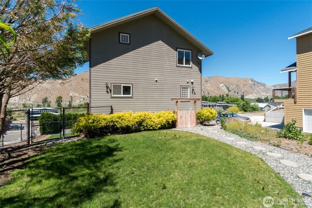 380 W Beach Drive
