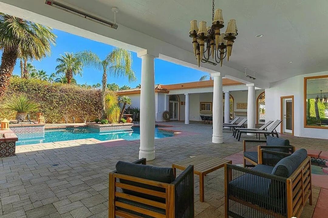 Blissful Palazzo