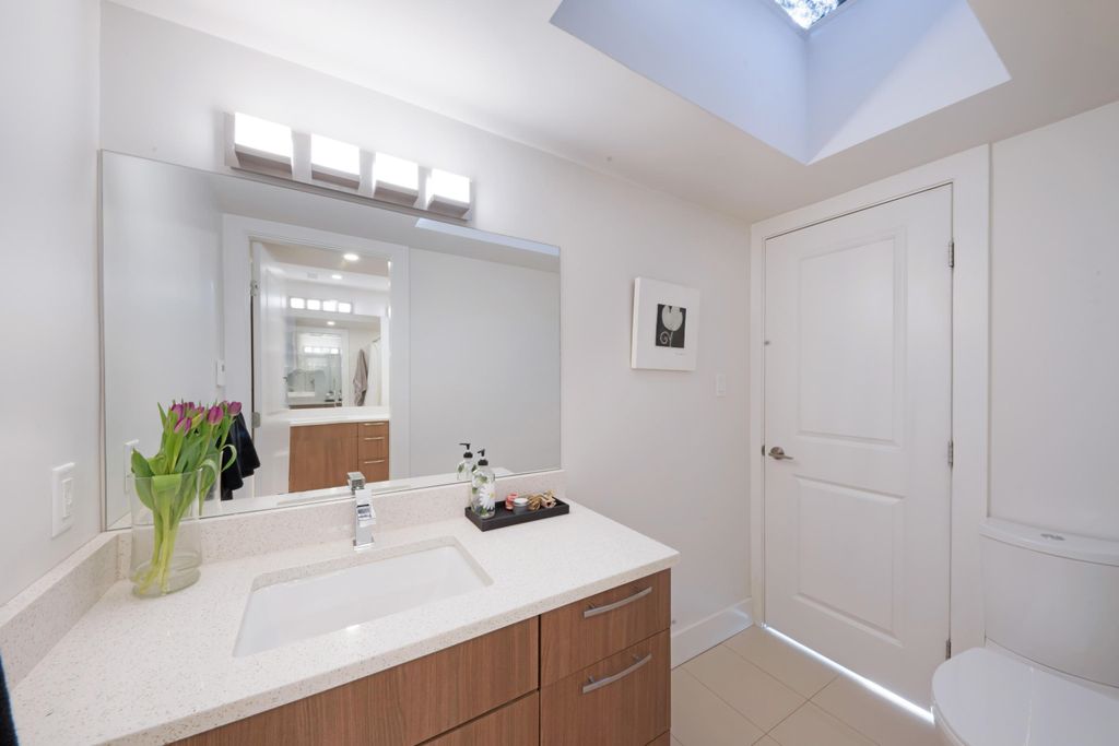 799 Grantham Pl