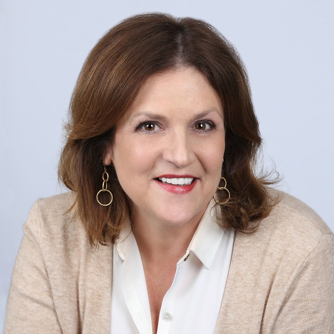 Lisa Brown Basking Ridge, NJ Real Estate Agent Headshot