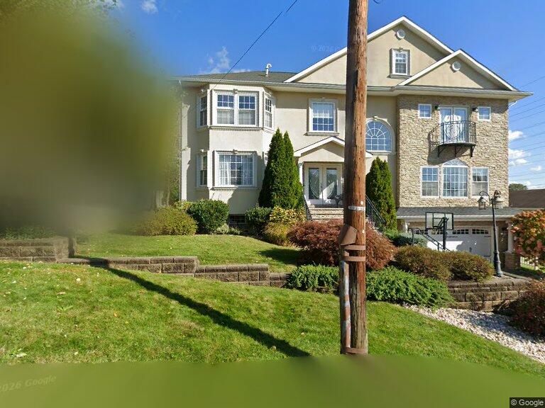 138 Spatz Ave