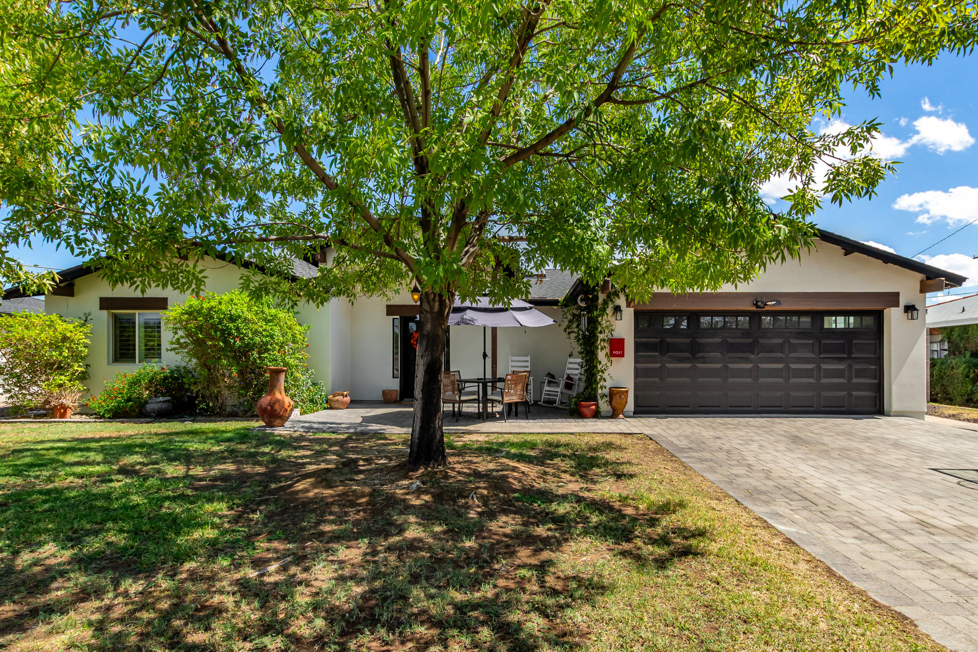 3439 N 45TH Place