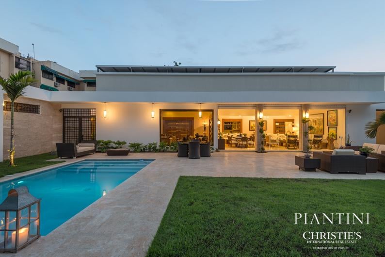 Casa Strata, Los Cacicazgos