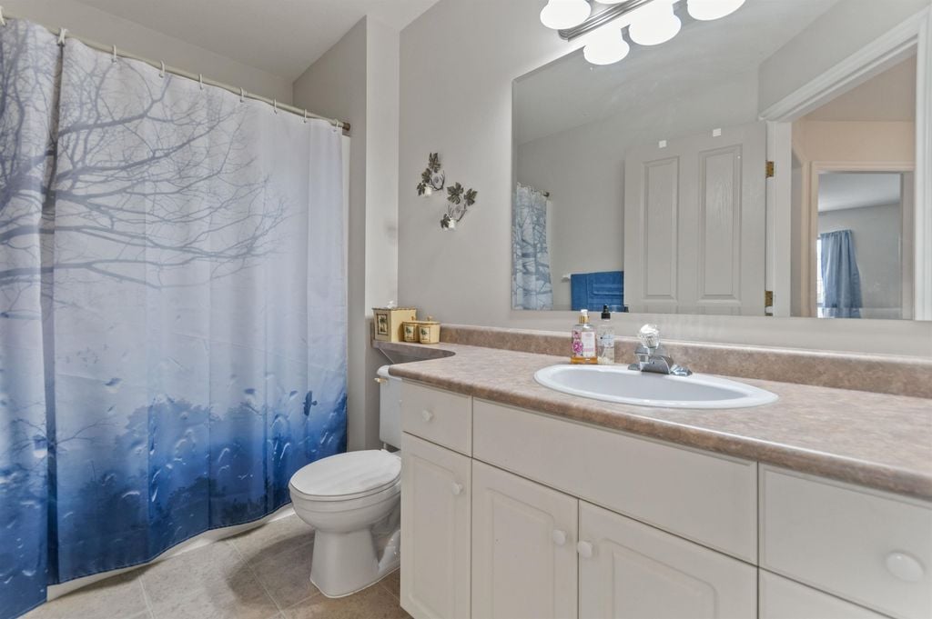 1530 Mackay Crescent, #12