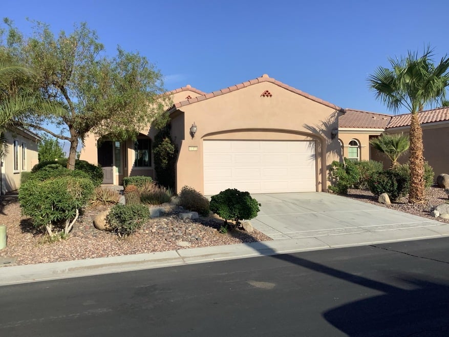 41371 Calle Pampas