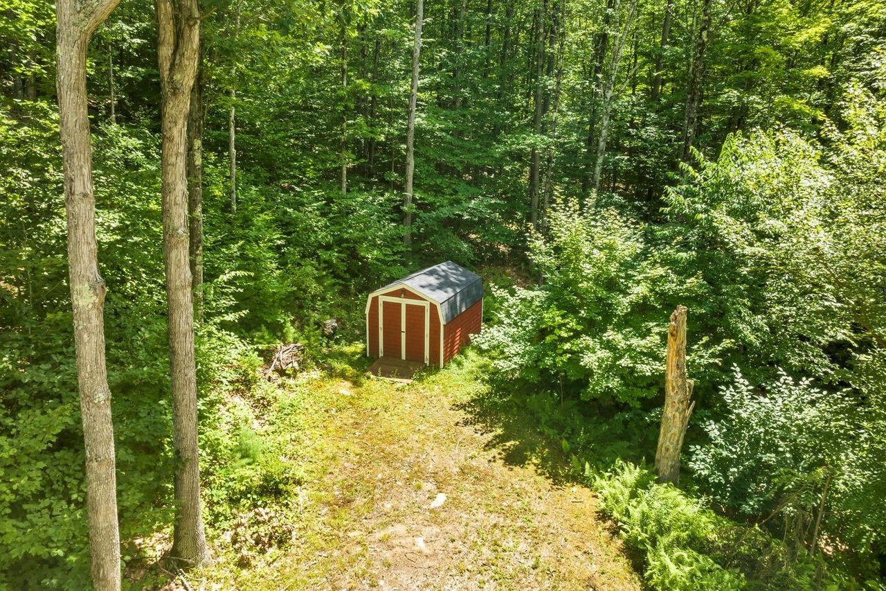 42 Hawkins Pond Rd