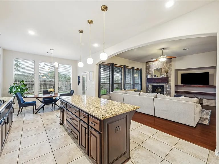 1388 San Remo Ln