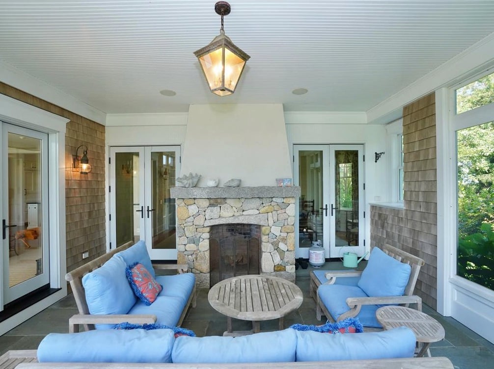 5 Armstrong Ln