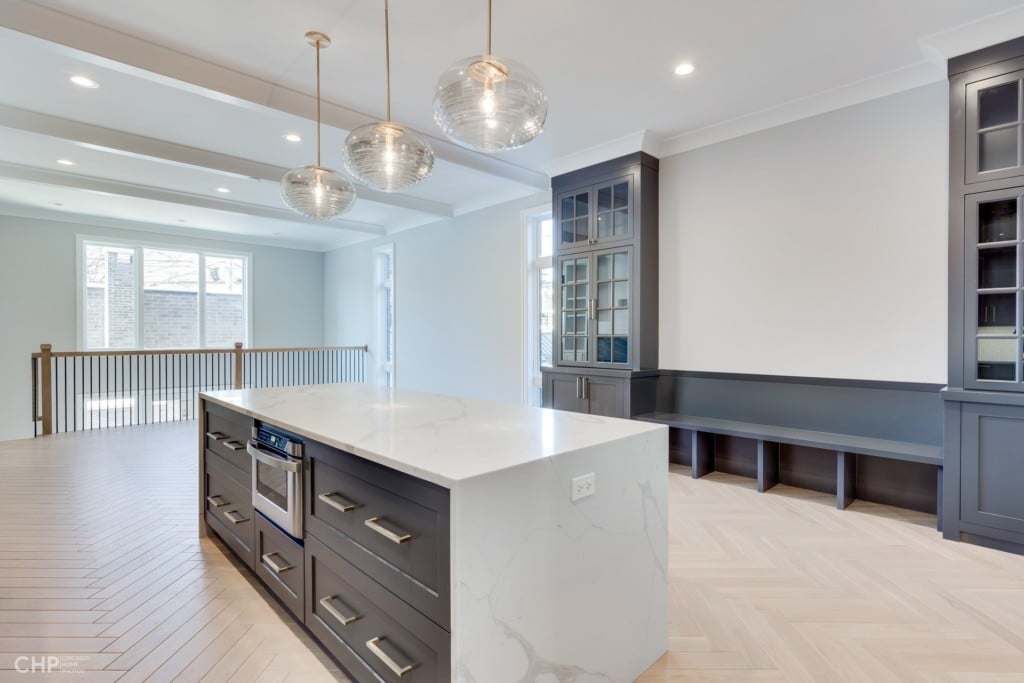 Sold | 2520 N Marshfield | $1,687,500