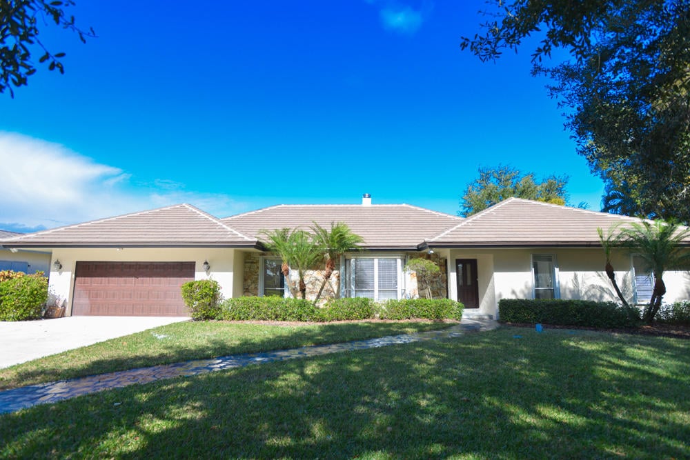 5125 Woodland Lakes Drive
