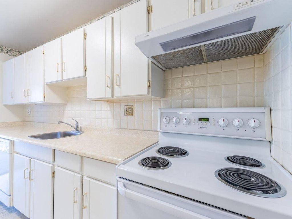 4111 Francis Rd, #213