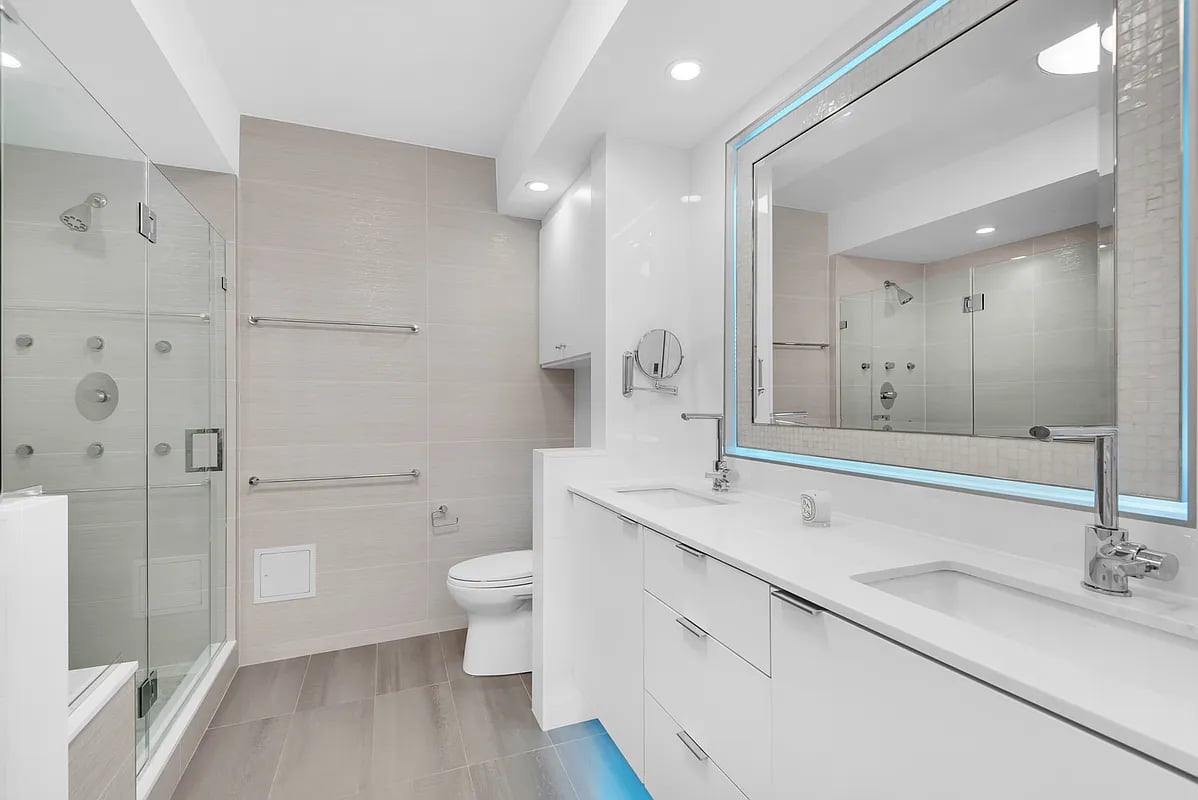300 East 77th Street 10D