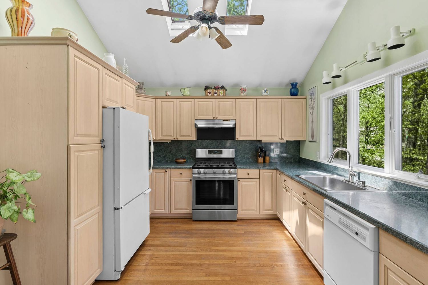 A Charming Sag Harbor Cottage With Endless Hamptons Potential