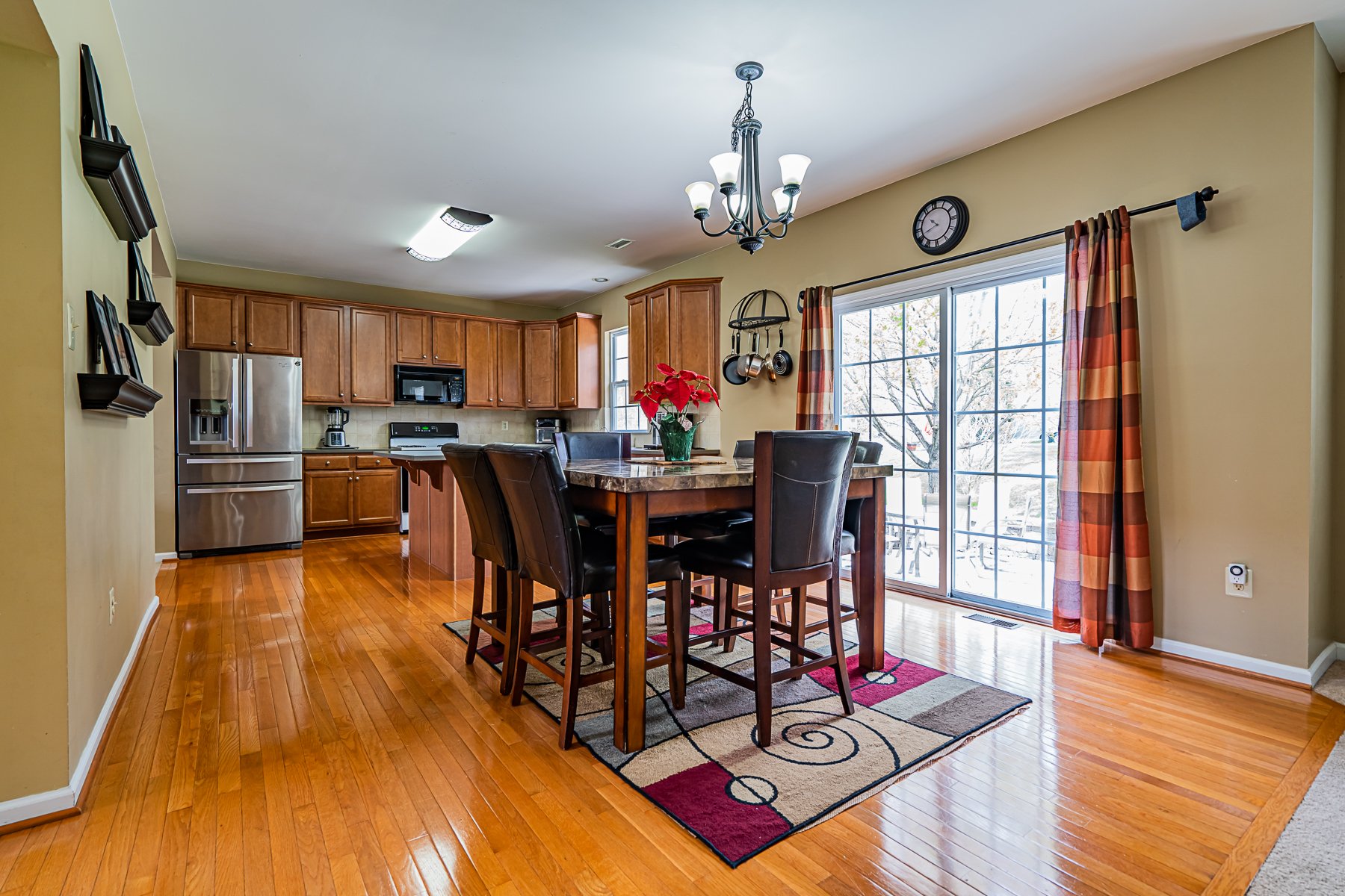 4970 Hycliff Chase