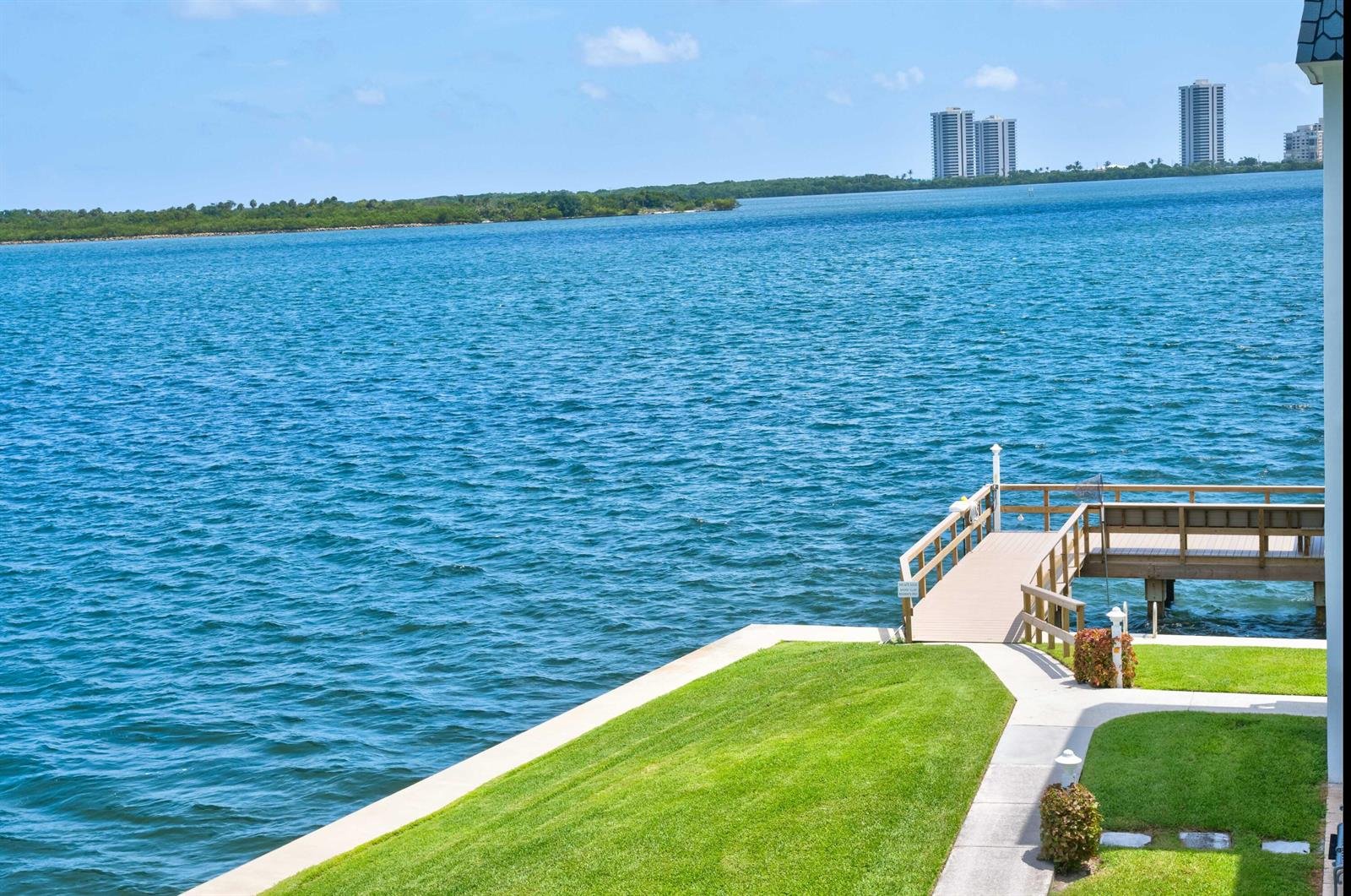 111 Shore Court Ct # 305