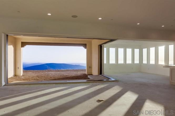 1067 Quartz Ct