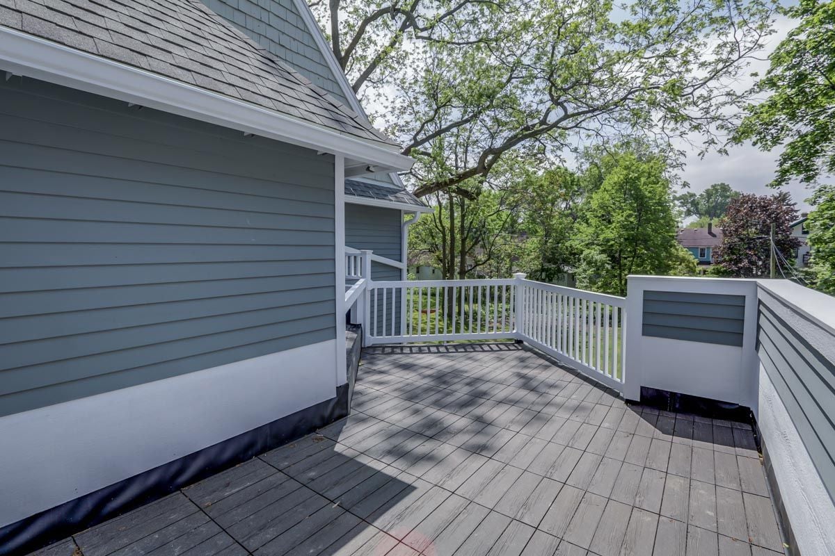 For Rent: 1213-15 Vilas Ave