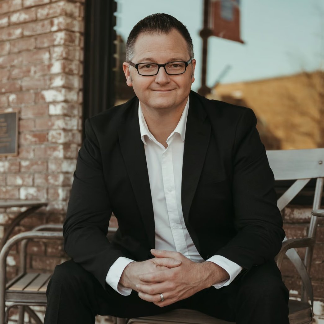 Russell Davis Oklahoma City, OK Real Estate Agent Headshot