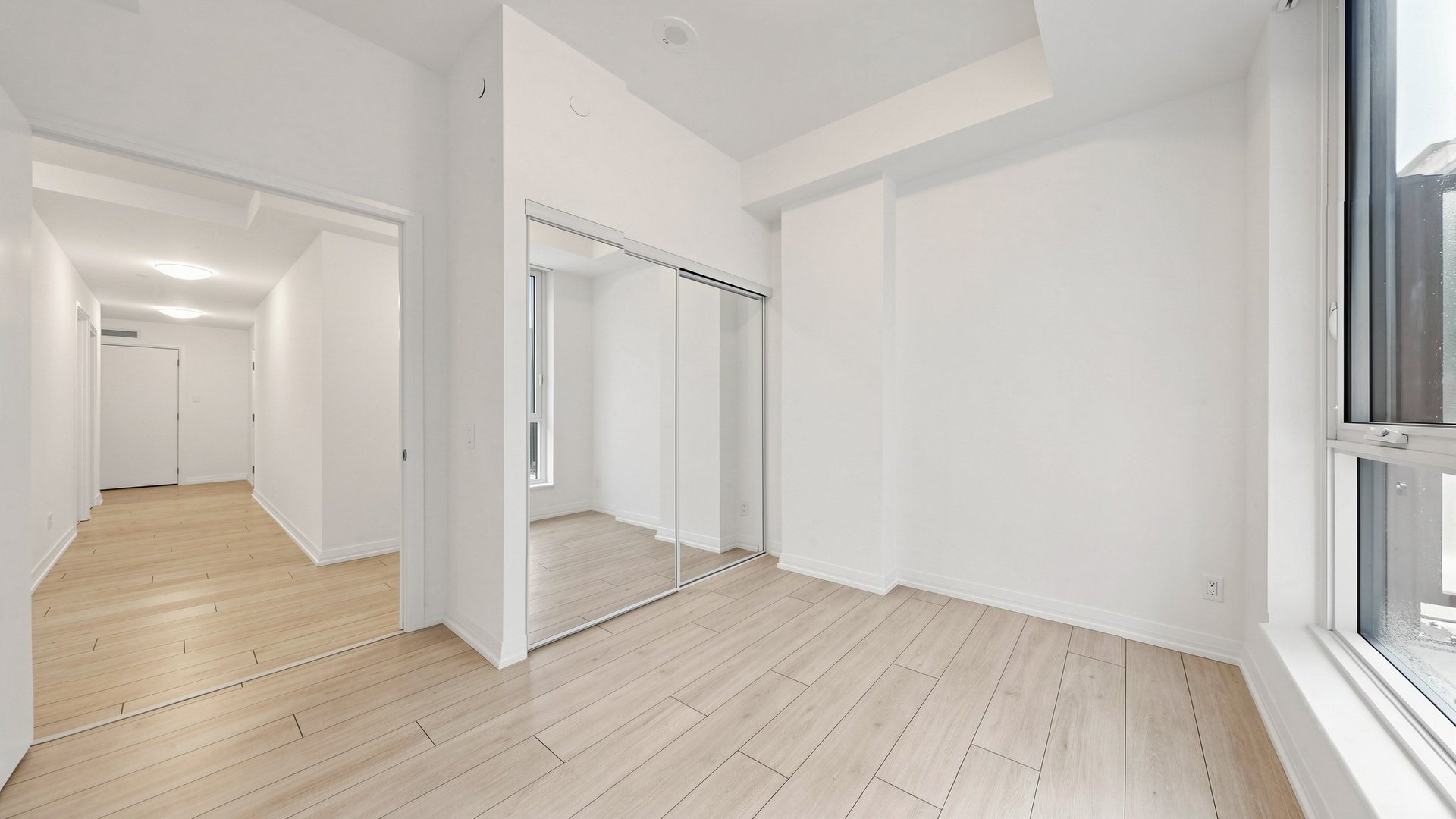 Luxury King West Residence