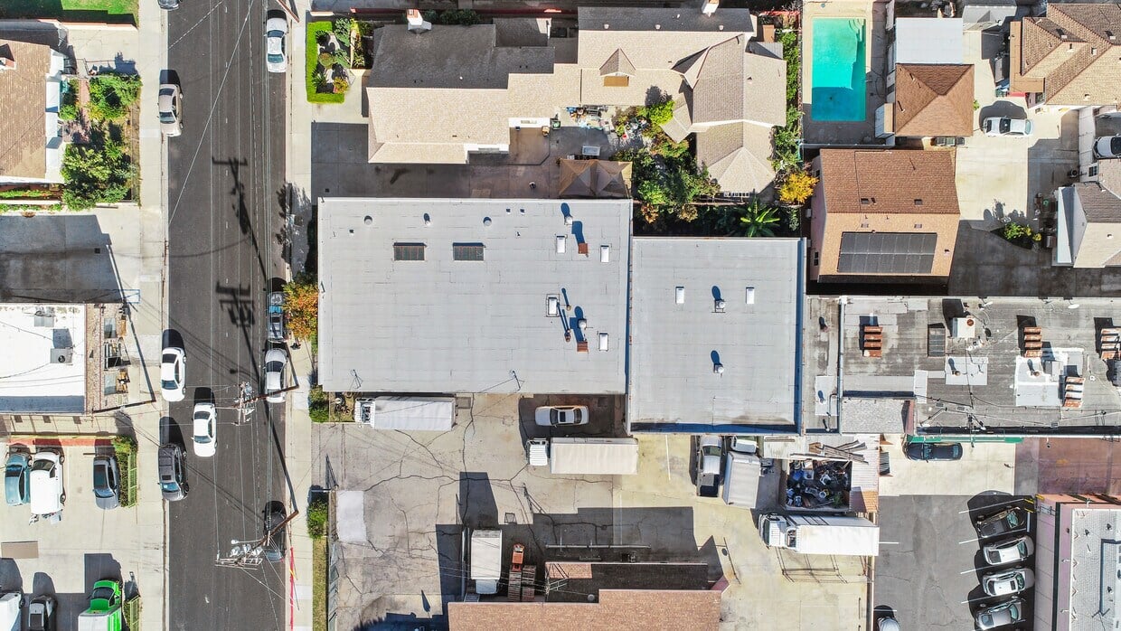 601 E Garvey Ave