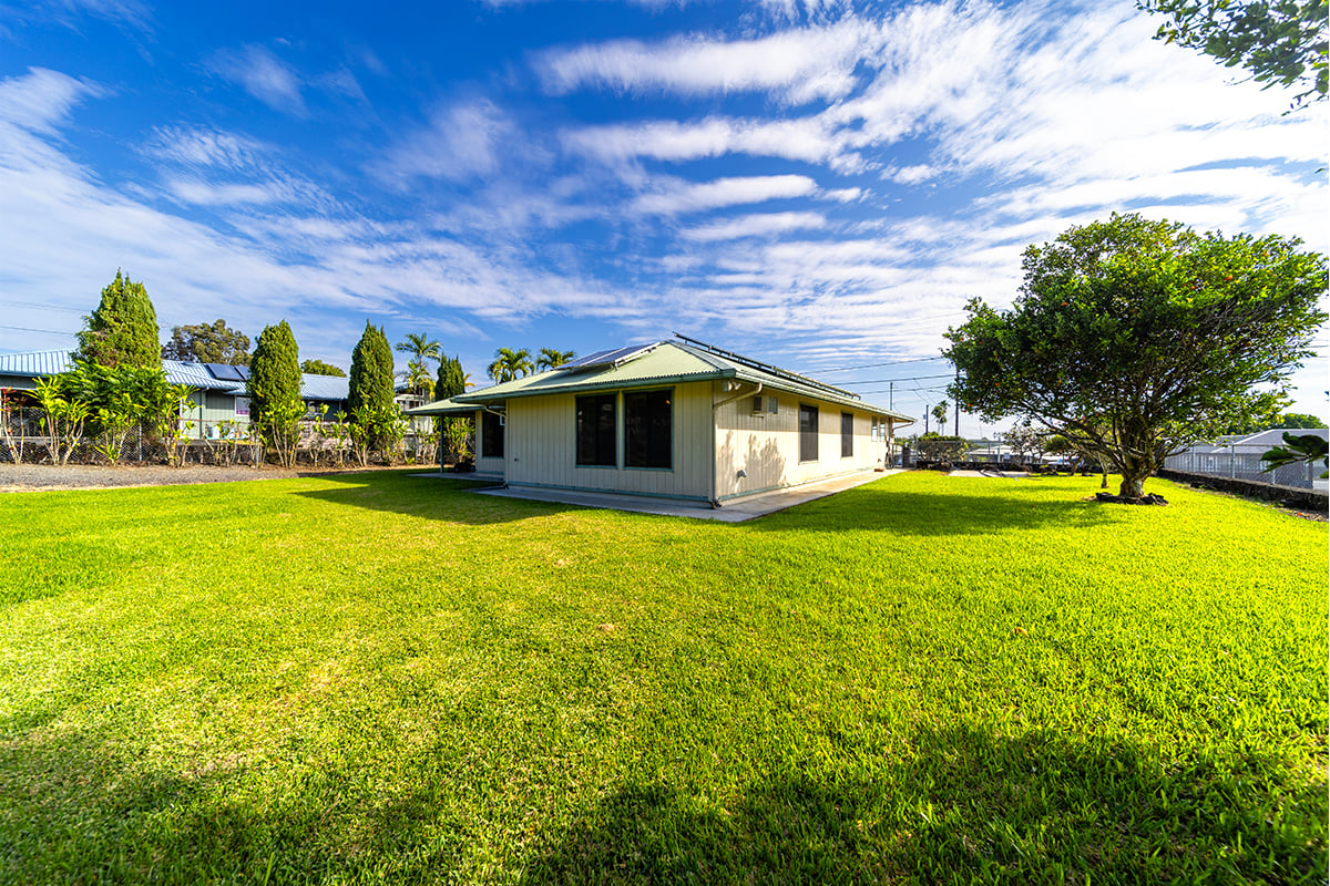 20 Naniakea St., Hilo HI