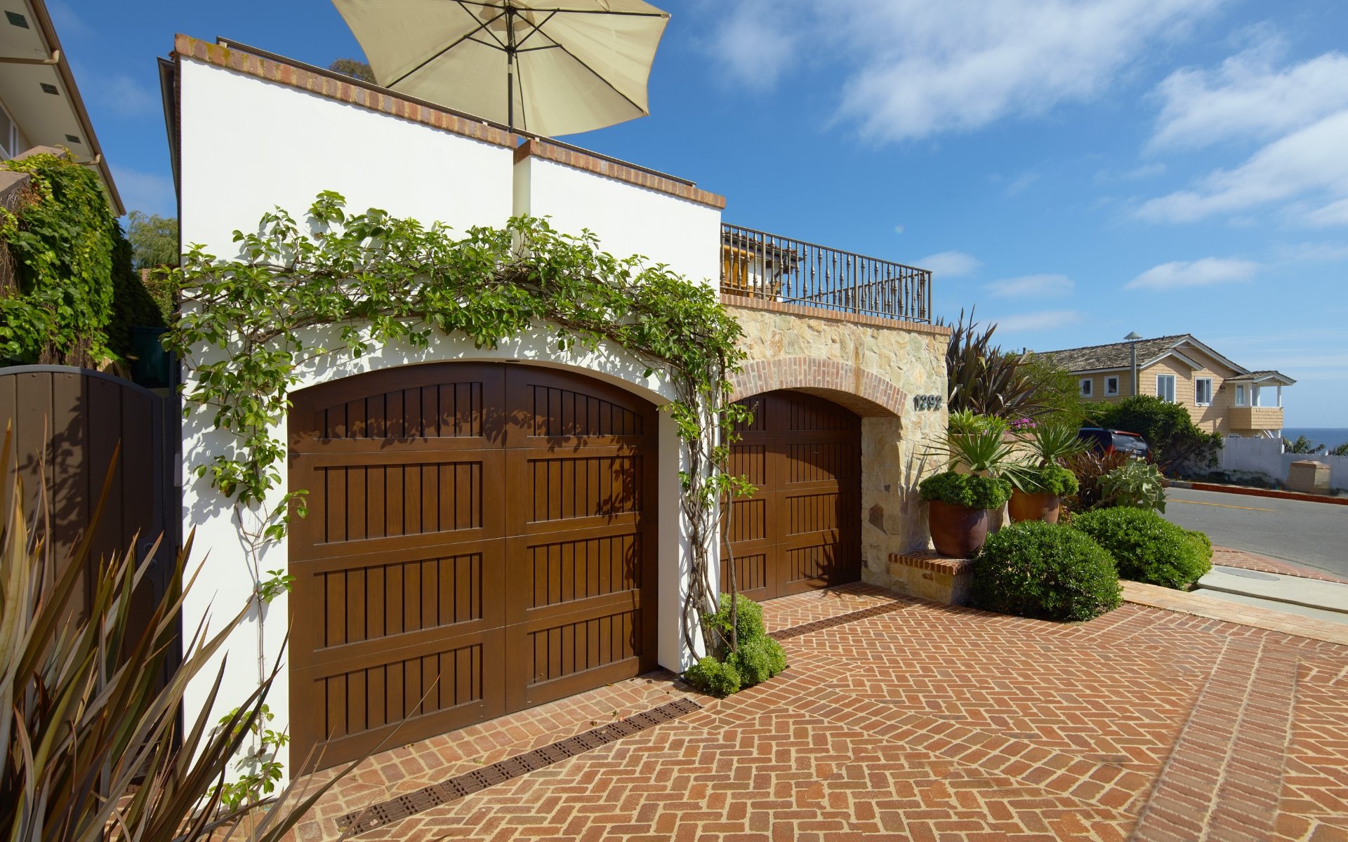 1292 Cliff Drive